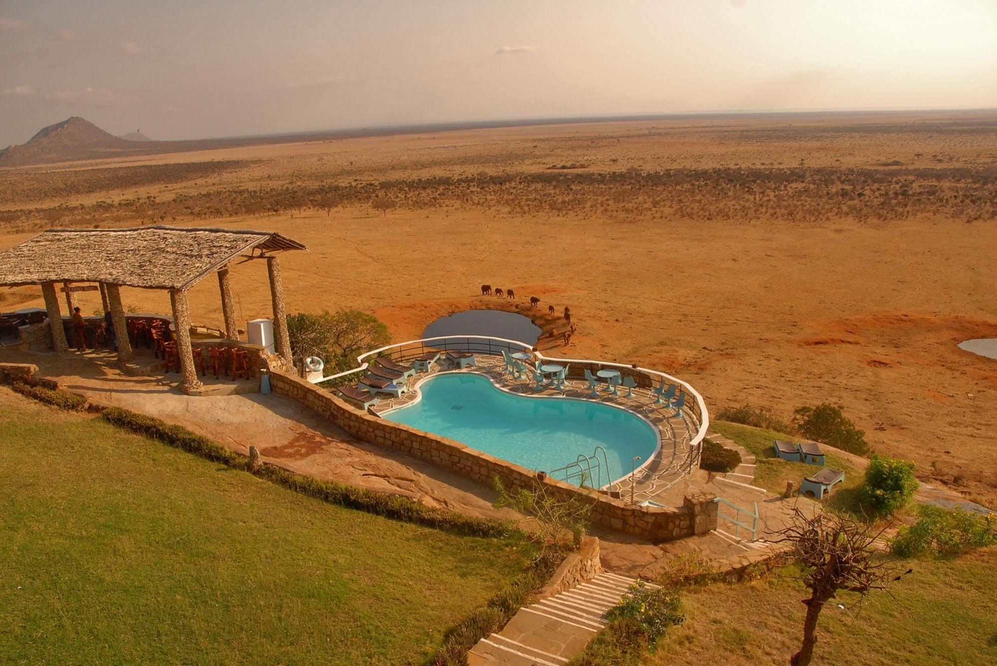Voi Safari Lodge Exterior photo